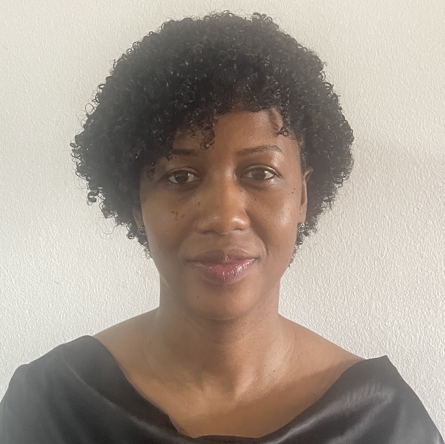 Irina Mariamo Ustá Mbanze